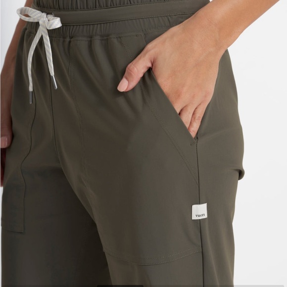 Vuori women’s jogger xs - Picture 3 of 3